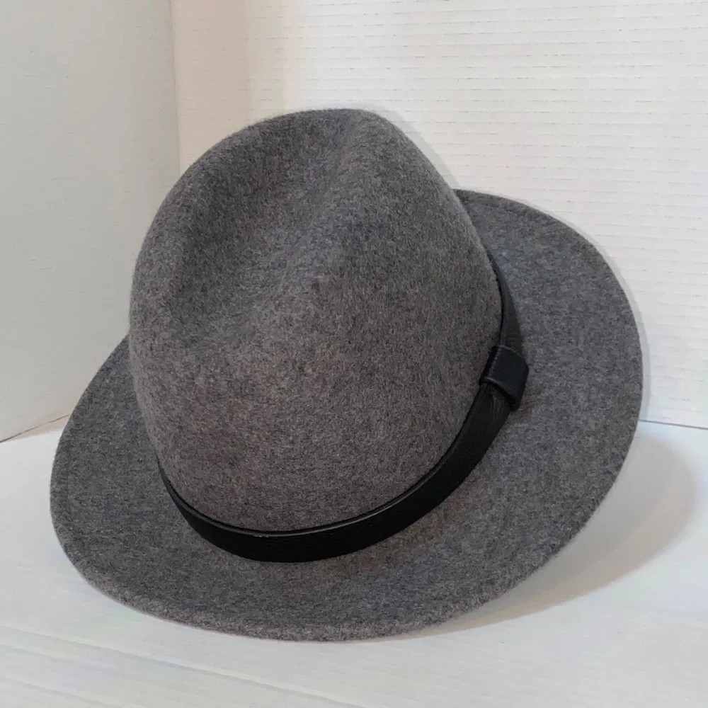 J. Crew Gray Felt Fedora Hat 100% Wool with a Black Band Size M/L